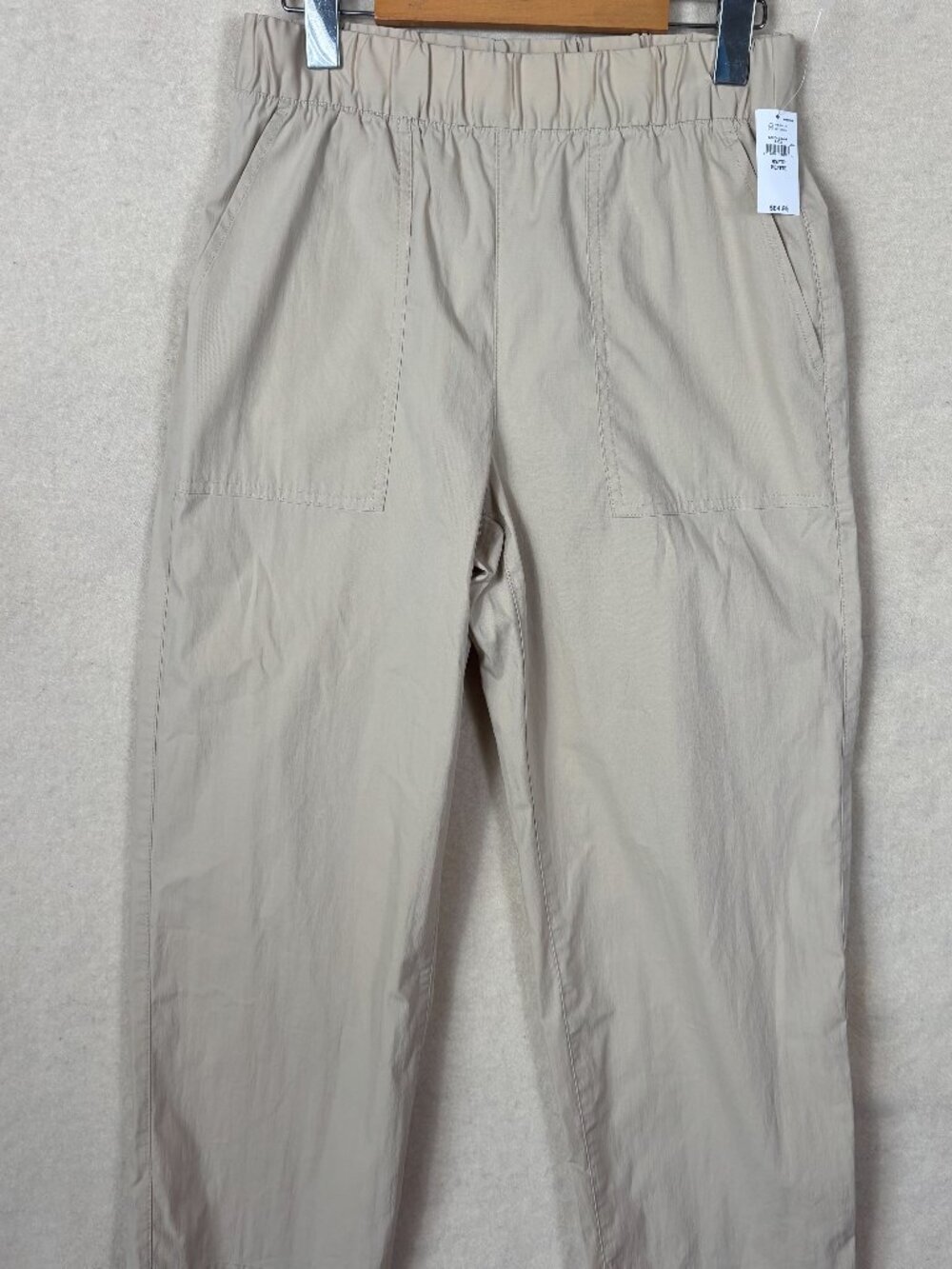 NWT GAP Off-Duty Khaki Pull-On Pants XS Petite Beige Lightweight Elastic Waist P